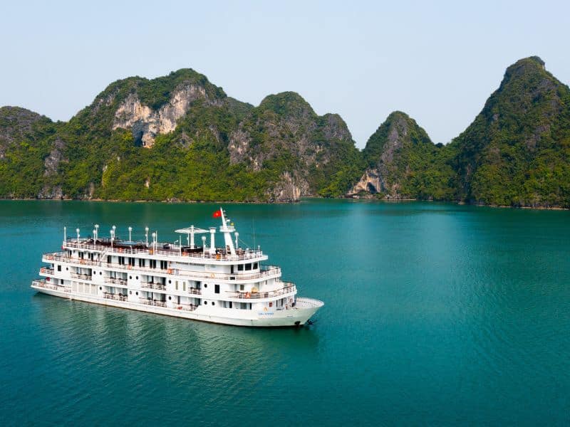 Halong Bay Cruise, Best travel agencies in Hanoi