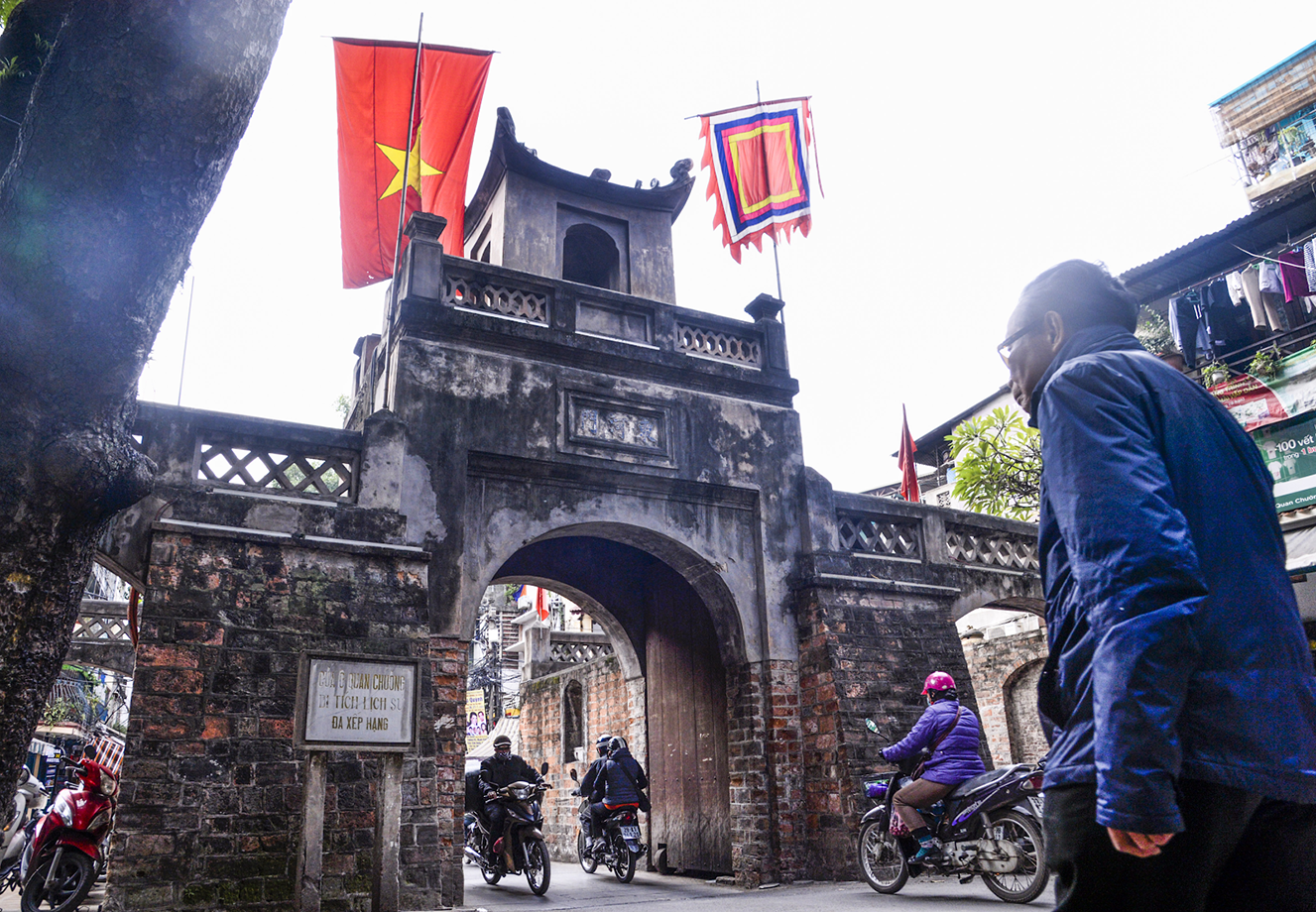 O Quan Chuong, Famous Places in Hanoi